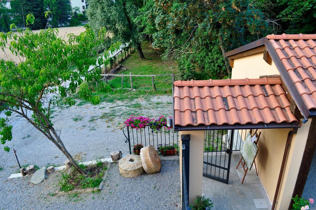 Bed and Breakfast Le Macine Relais Cairo Montenotte Exterior foto