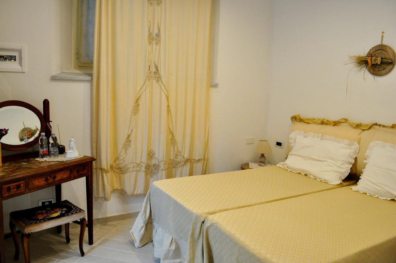 Bed and Breakfast Le Macine Relais Cairo Montenotte Exterior foto